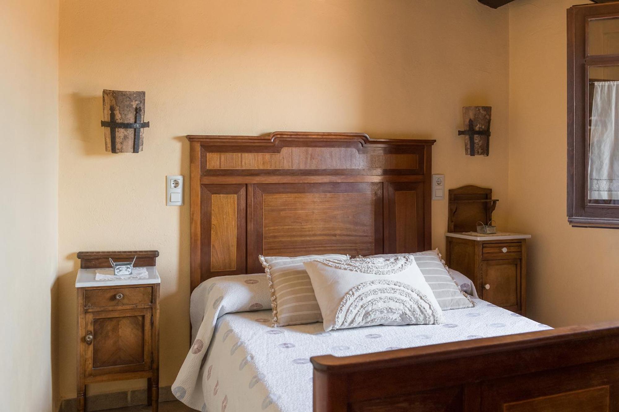 Cal Carulla Pension L'Astor Buitenkant foto