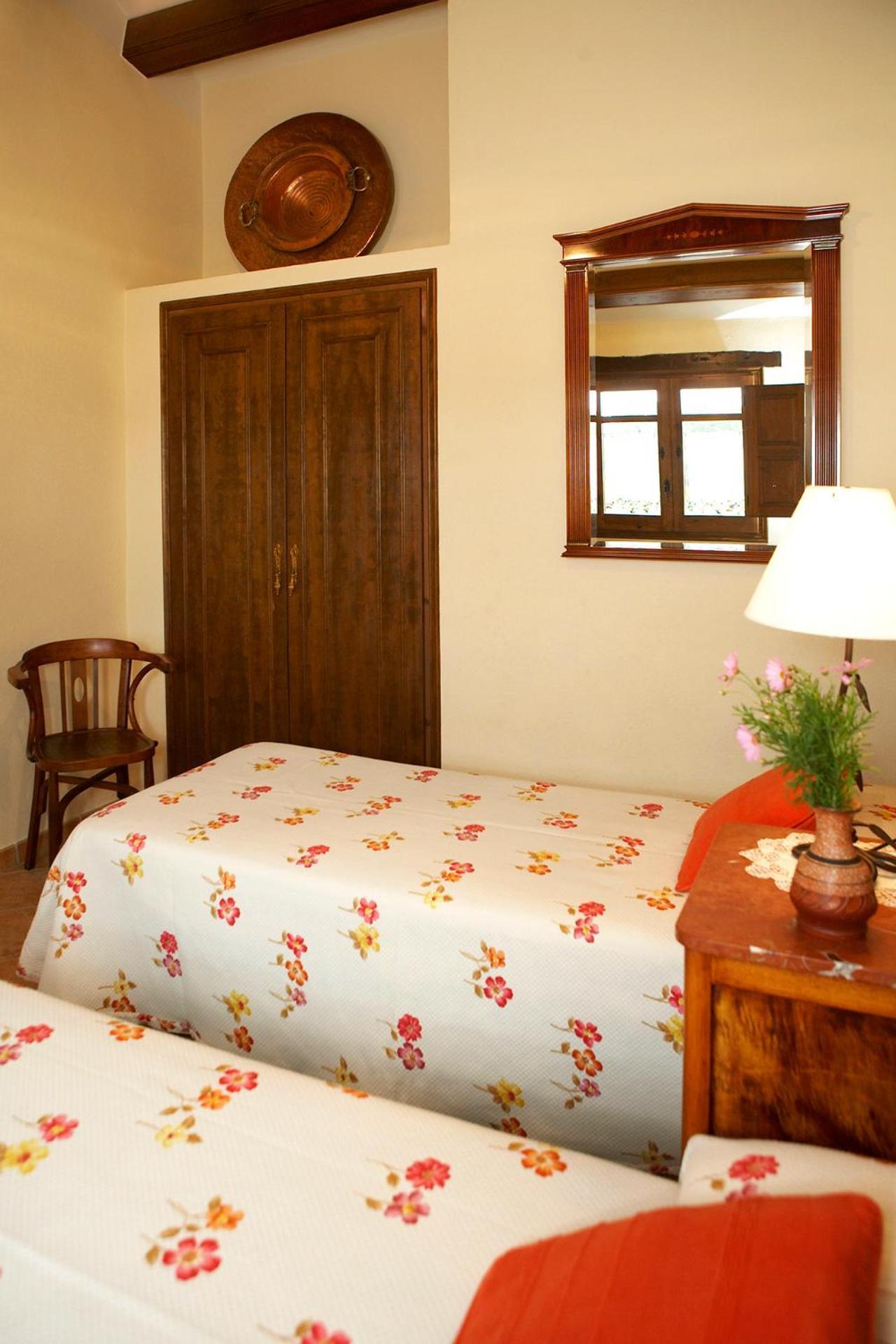 Cal Carulla Pension L'Astor Buitenkant foto